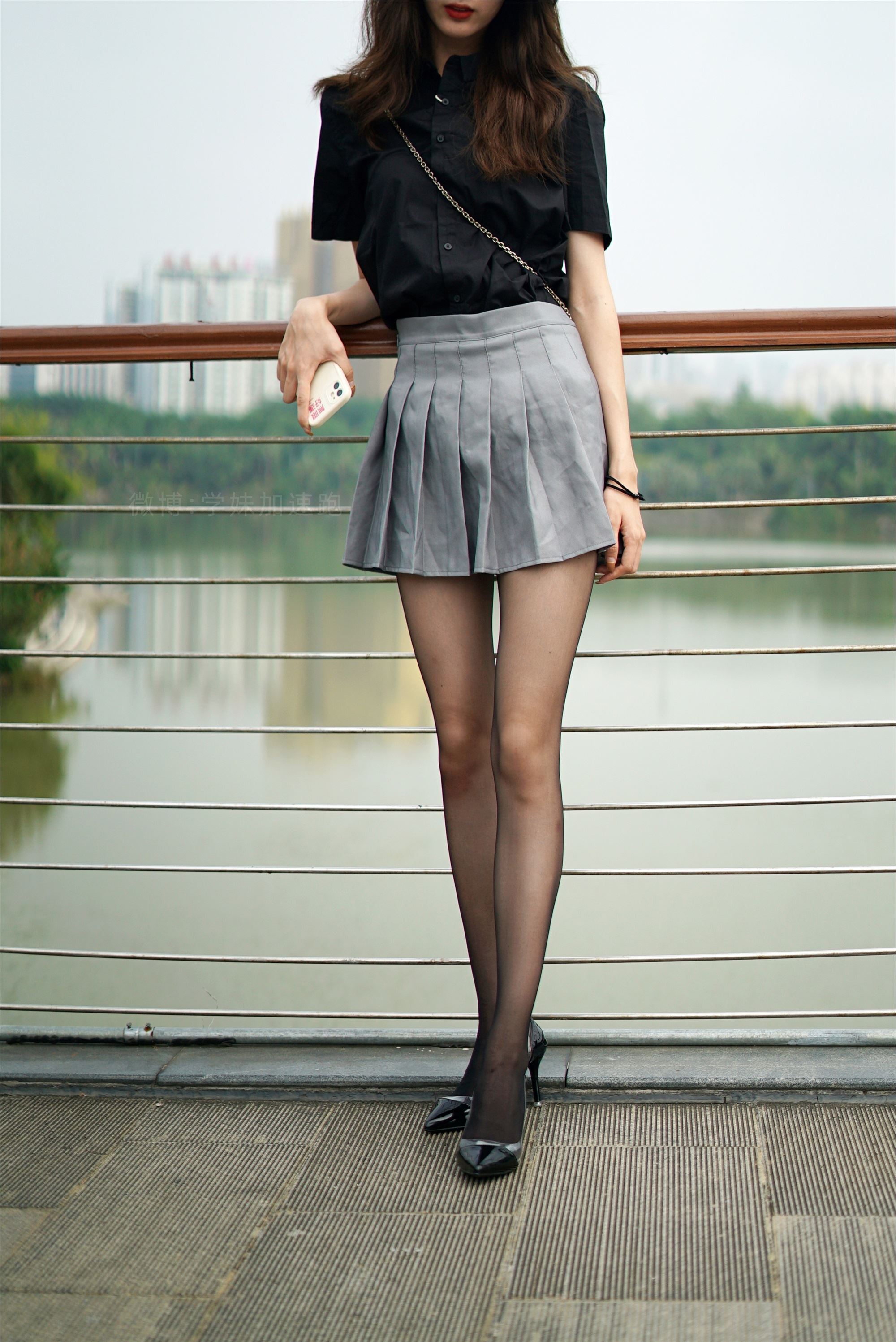 学妹加速跑 XM103《の黑丝初体验-九九》